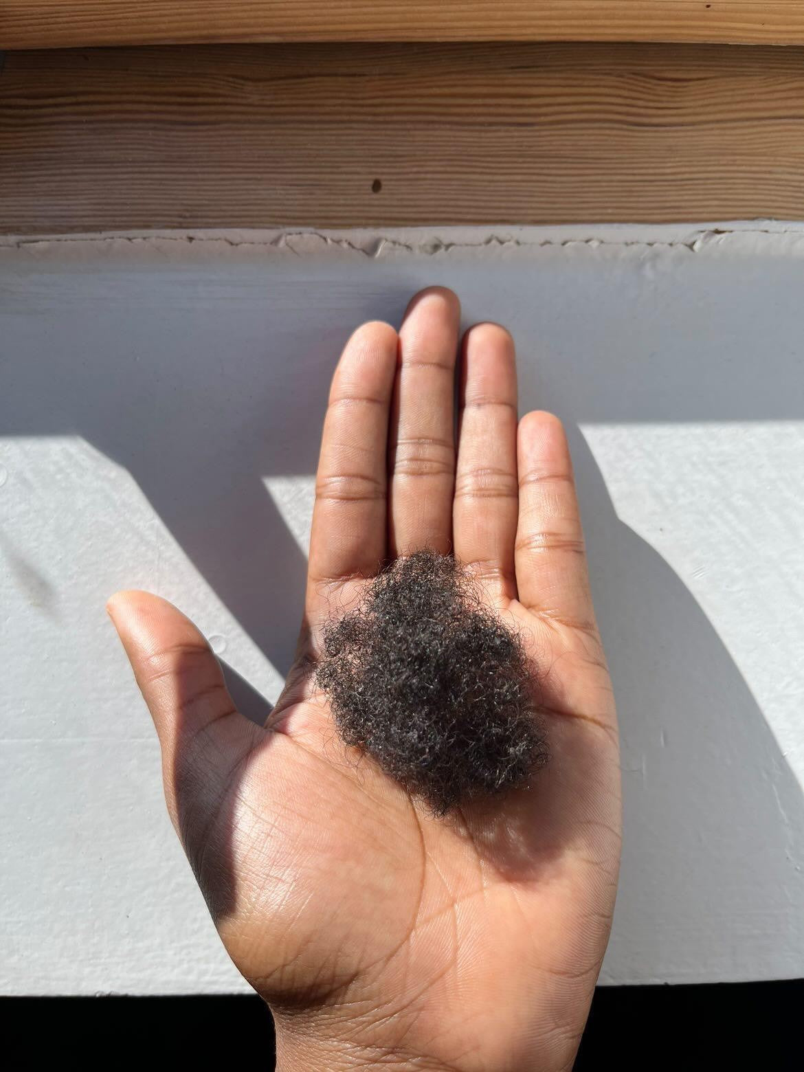 COMMENT SE PRÉPARER À LA CHUTE SAISONNIÈRE DES CHEVEUX TEXTURES ?